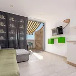 Front In Apartman Povljana